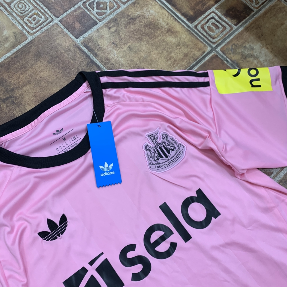 adidas Originals 2025/26 Goalkeer Third Jersey Size M - Picture 2 of 5